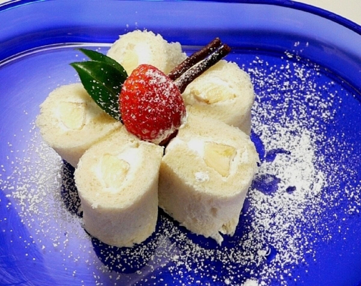 食パンで花ケーキ