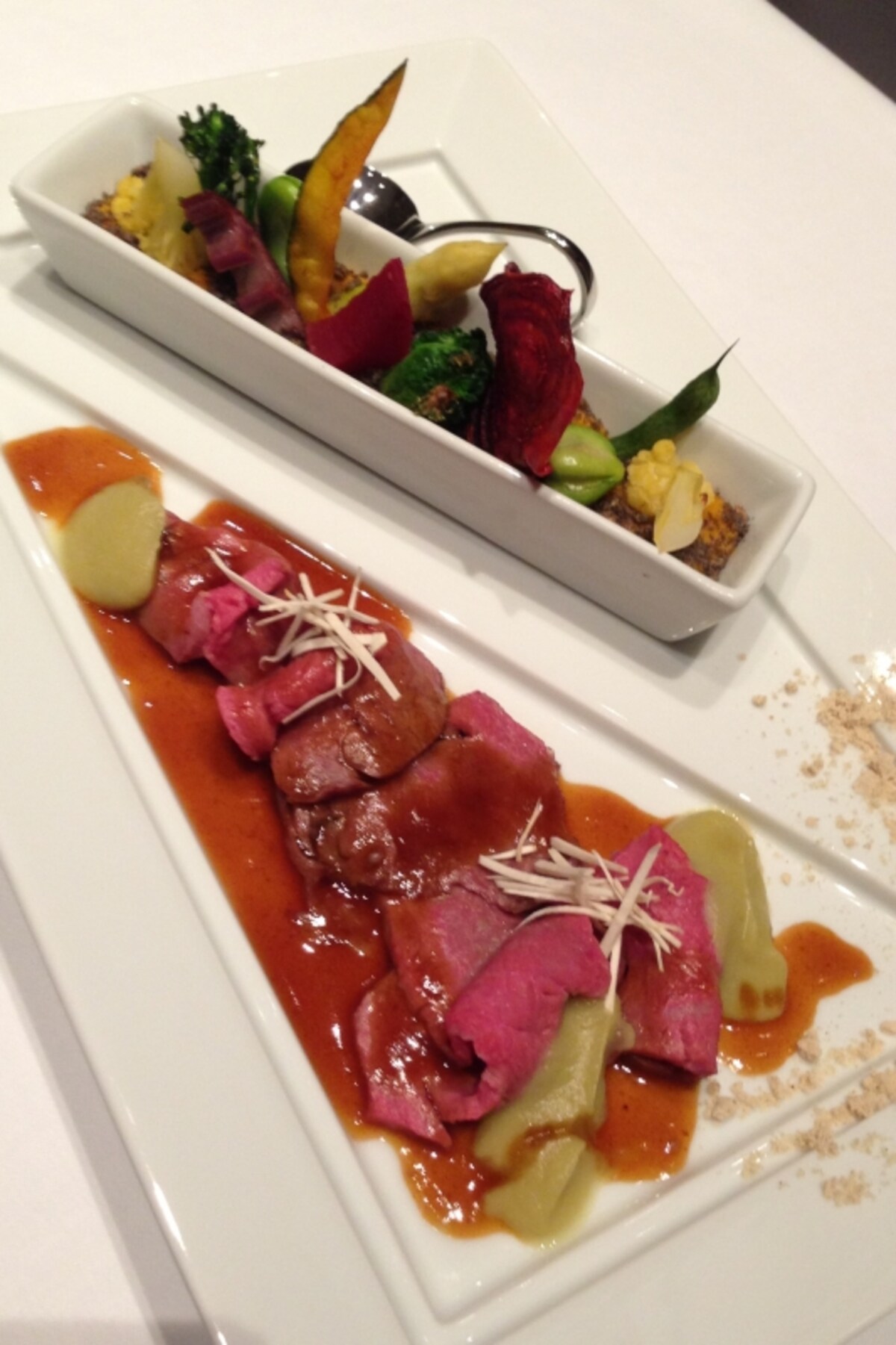 メイン「国産牛肉のロティ」
