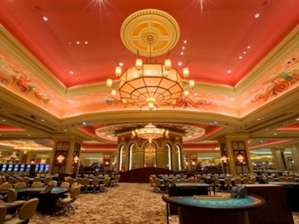 巨大なマスゲーミングフロア (c) The Venetian Macao