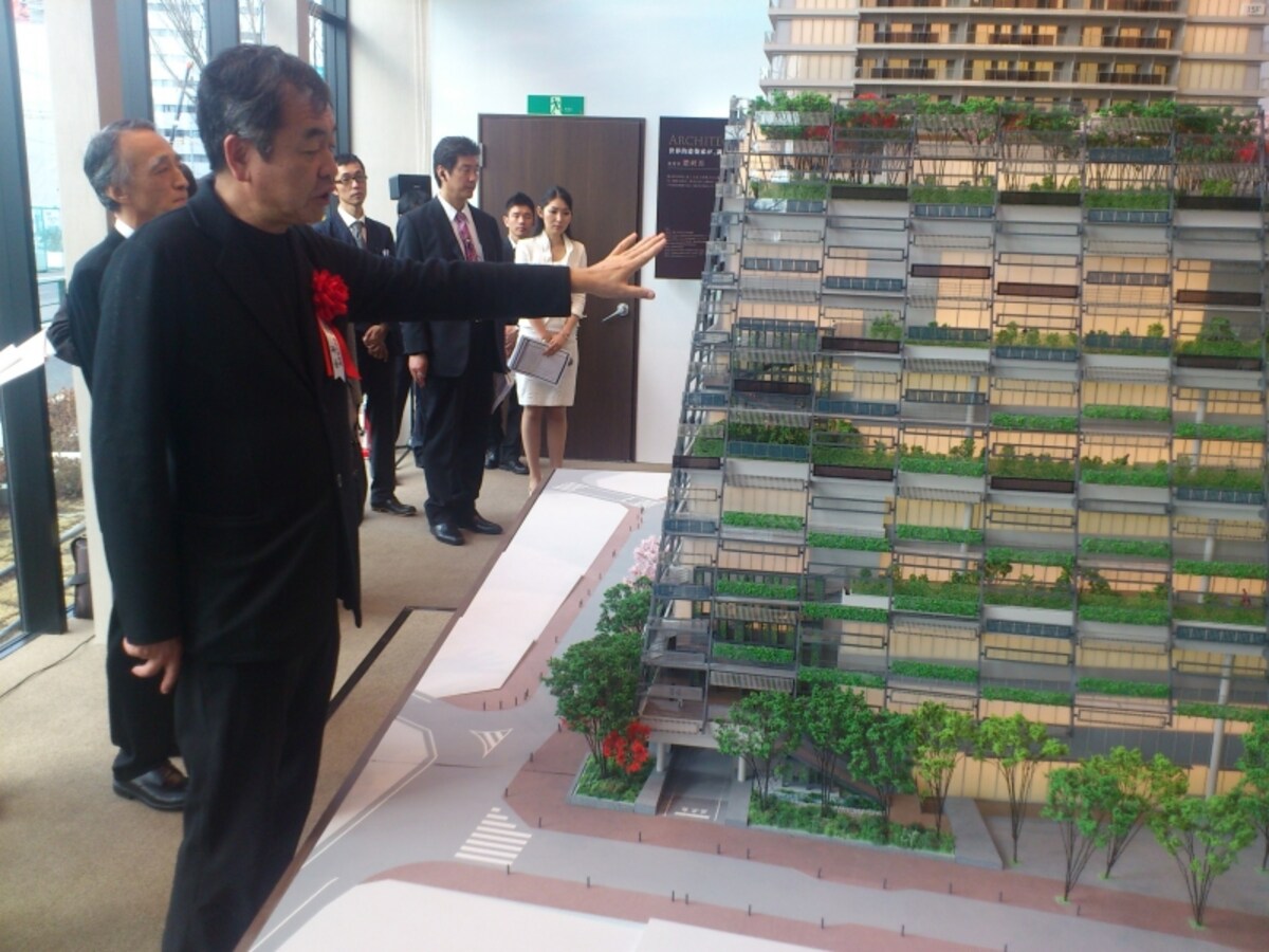 Brillia Tower 池袋のコンセプトを説明する隈研吾氏