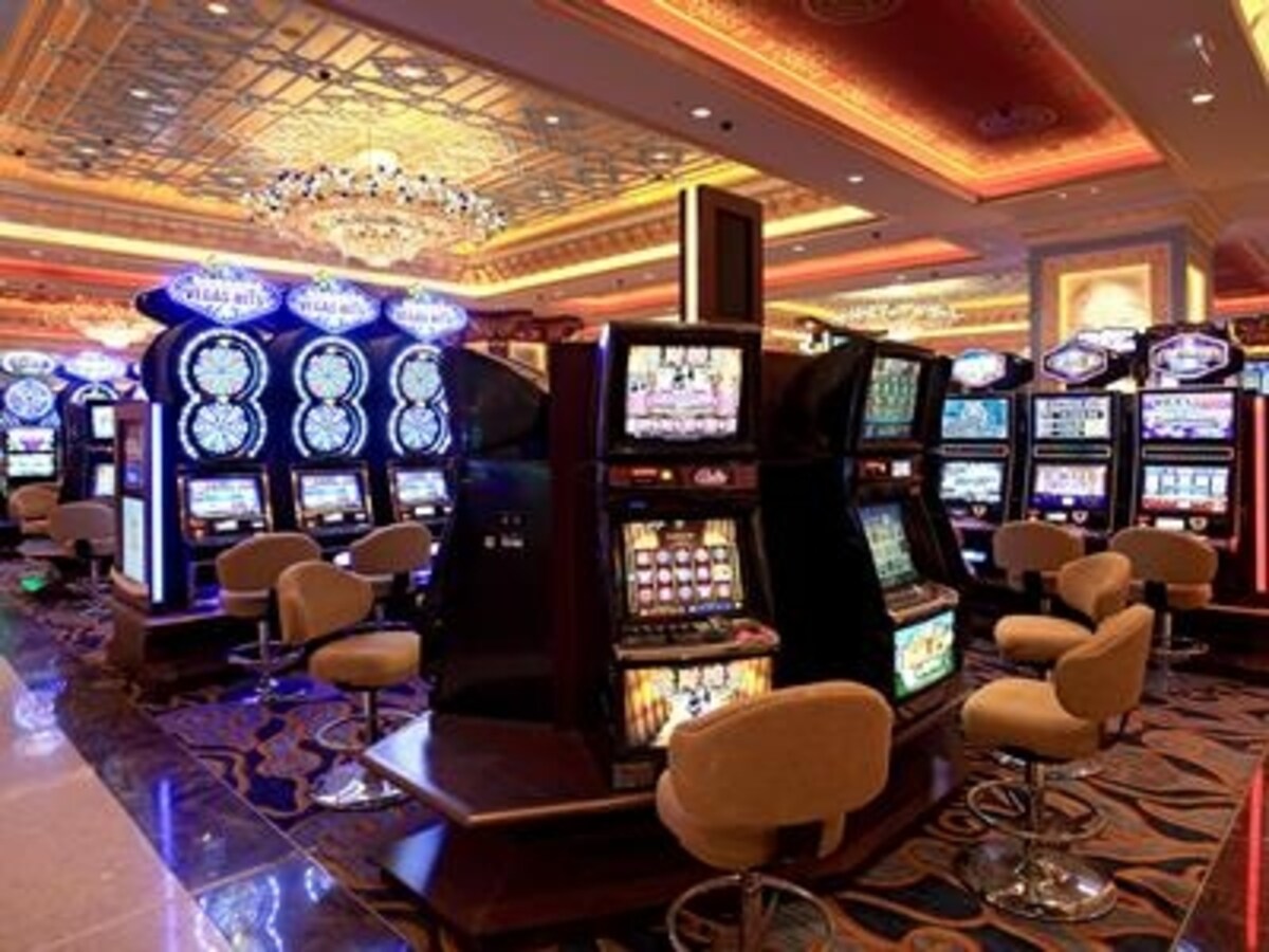 スロットマシンの台数も多い (c) Sands Cotai Central