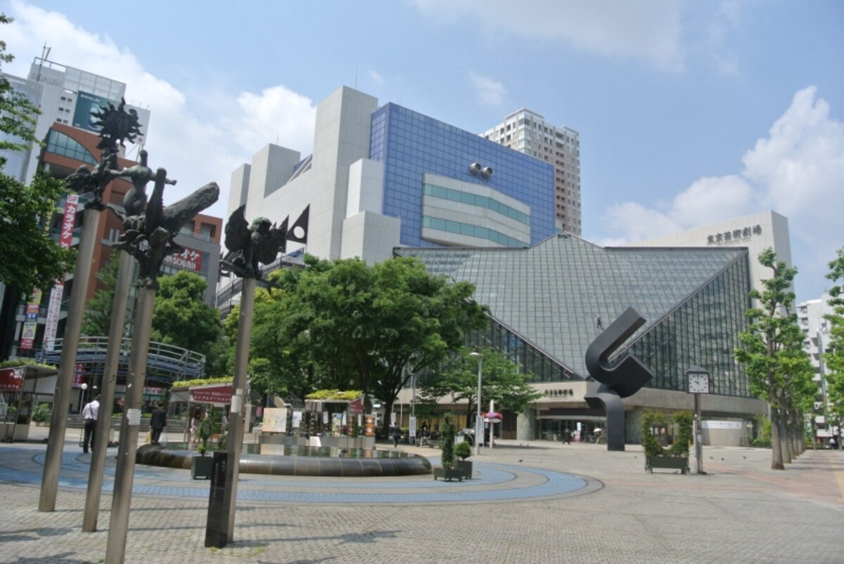 東京芸術劇場