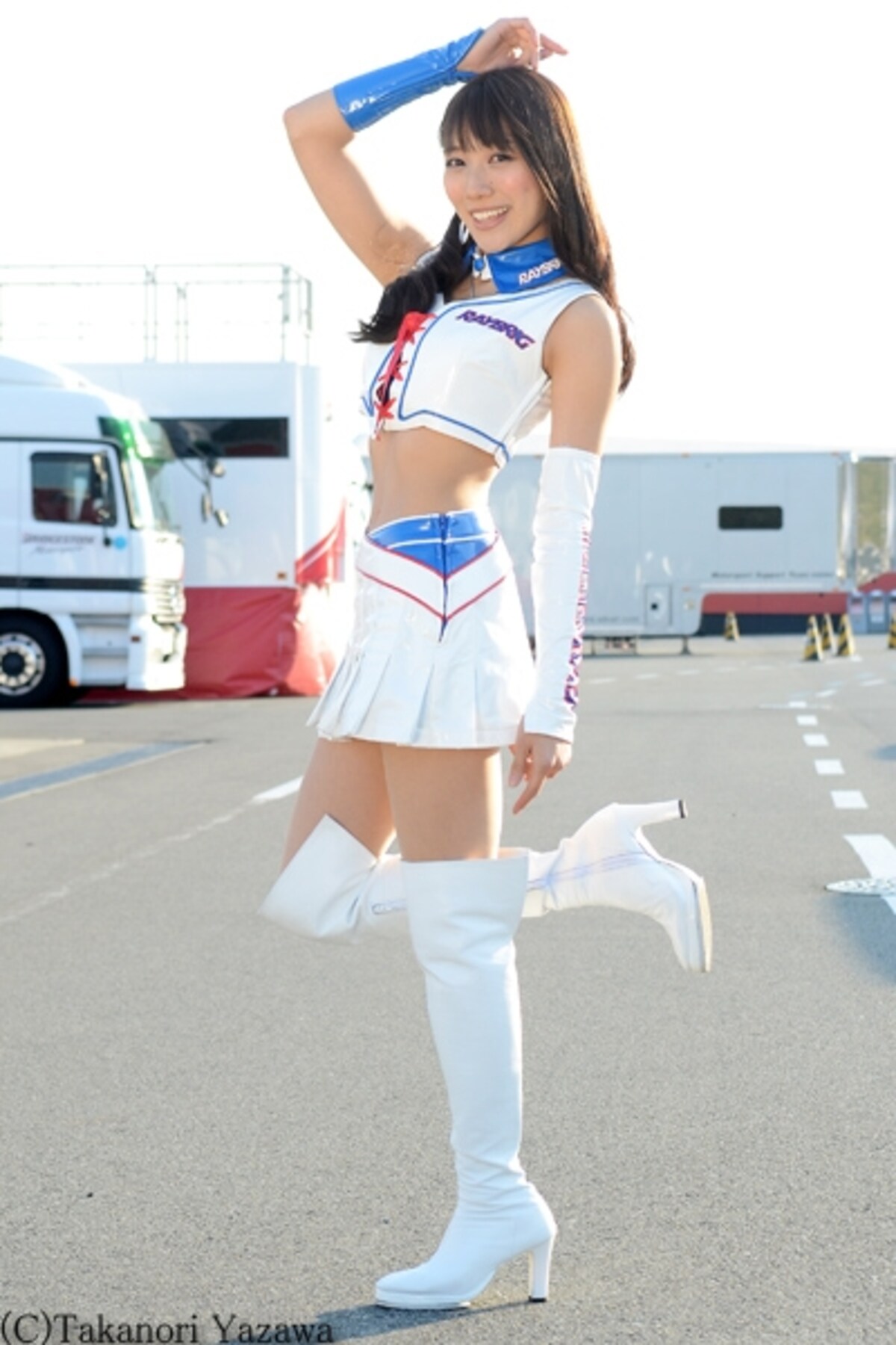 春那美希／RAYBRIG レースクイーン
