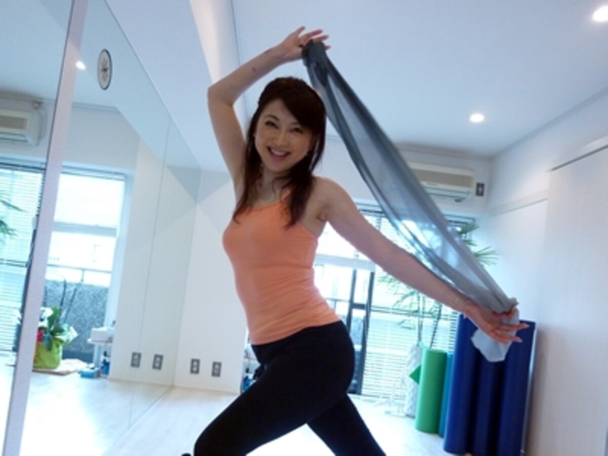 クロスを使ってしなやかな動きを