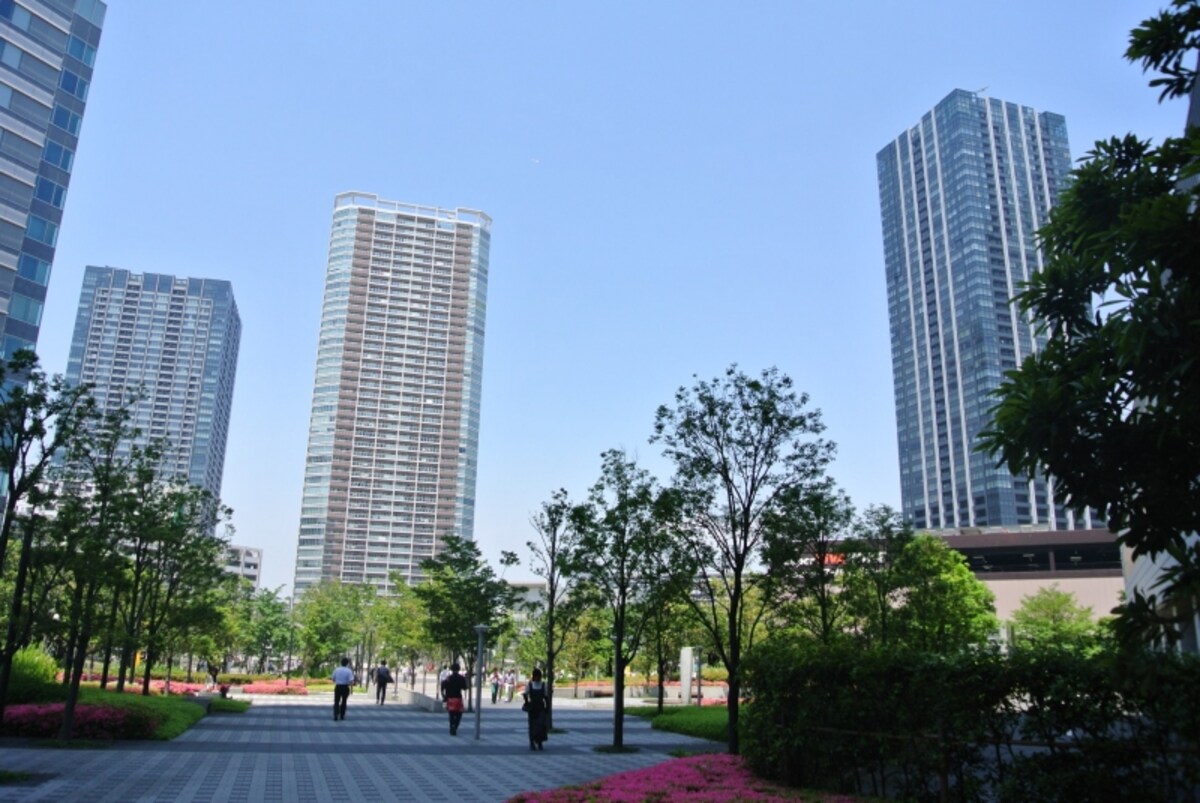 豊洲駅前