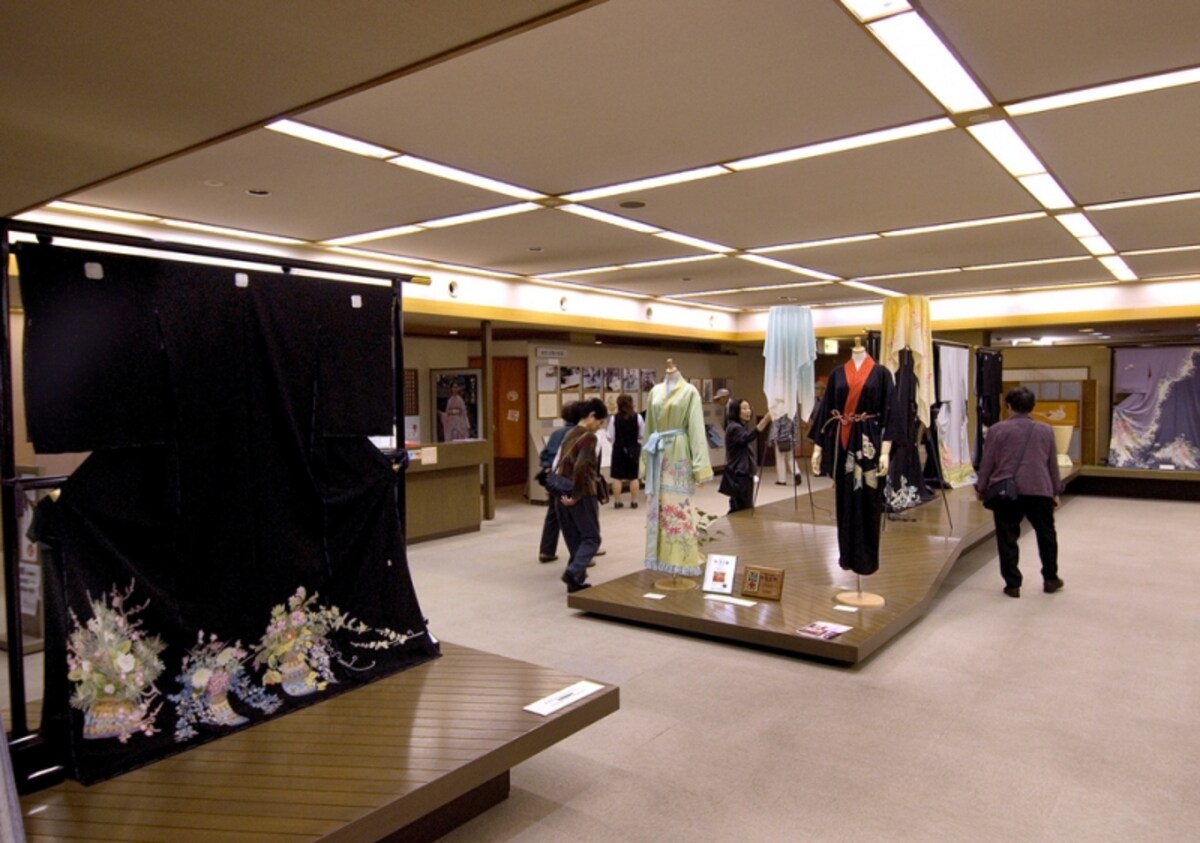 「加賀友禅」の着用体験プログラム
