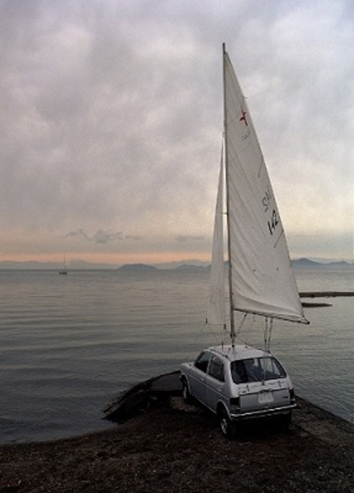 國府 理《Natural Powered Vehicle》 (2004) 撮影：豊永政史