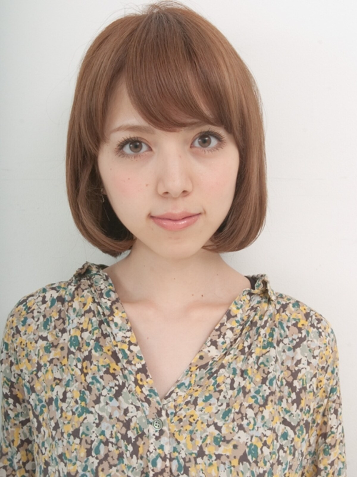 あごラインのワンカールボブ