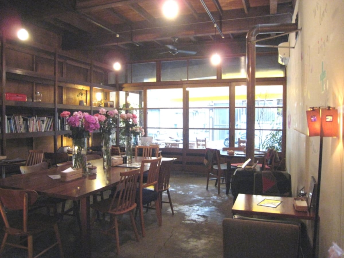 入谷プラスカフェ