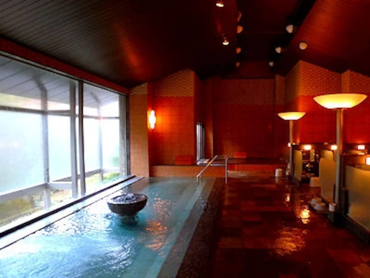 鴬宿温泉長栄館大浴場