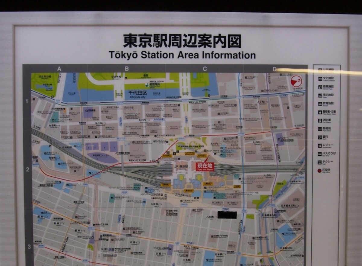 地下街では自分がどこにいるかわらなくなるので、地図で確認したい