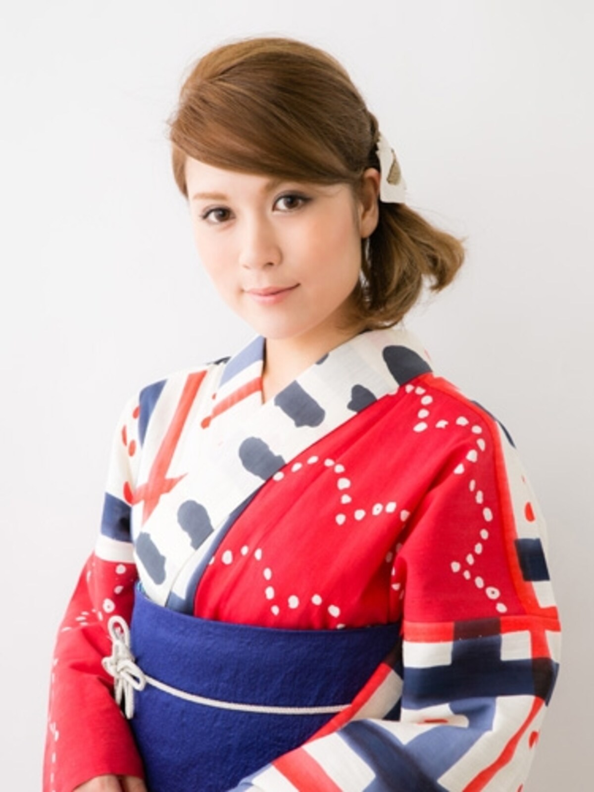 ボブの浴衣姿に5分でできる簡単髪型！ねじりヘアアレンジ
