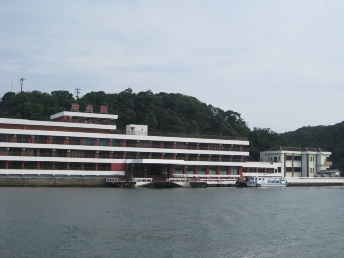 「ホテル中の島」