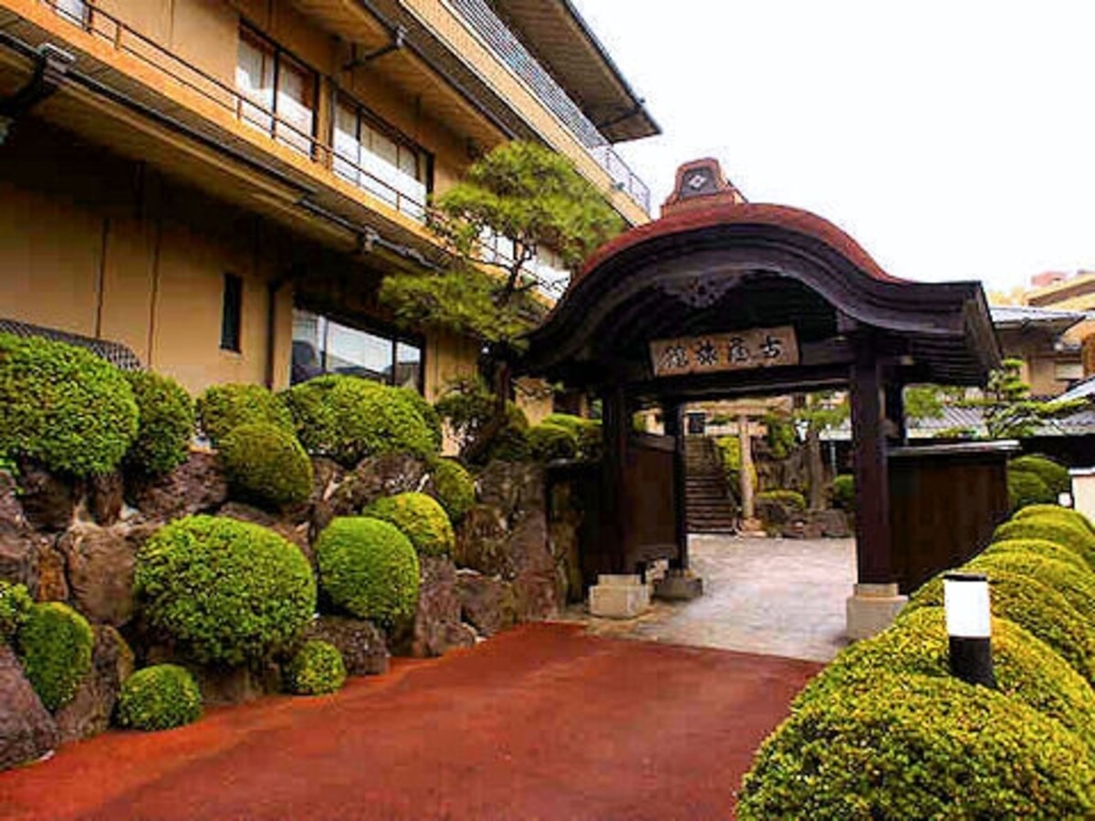 熱海の高級宿「古屋旅館」