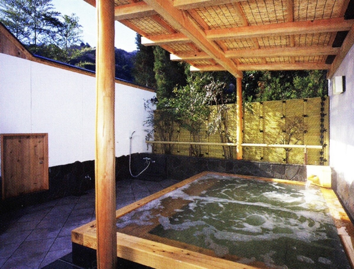 温泉旅館「嵐山辨慶」