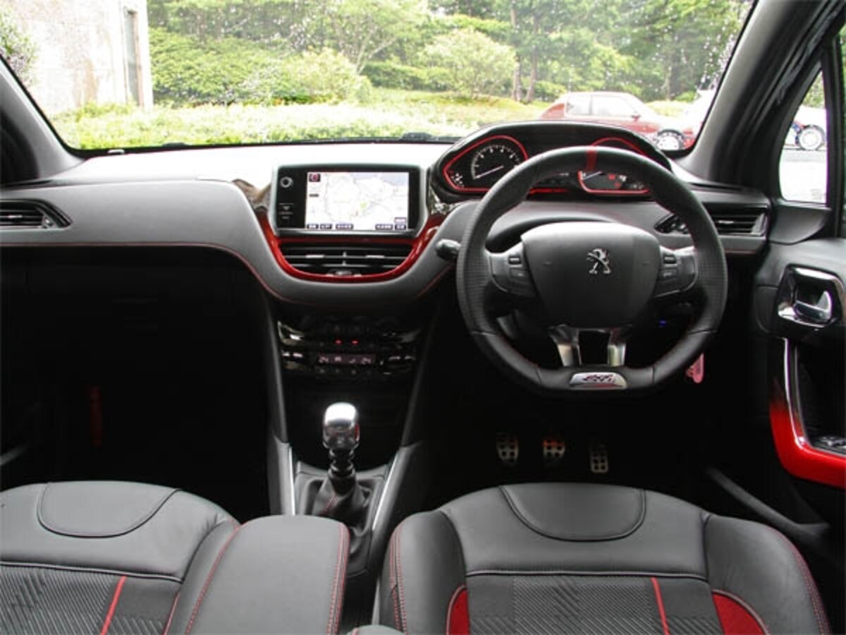 プジョー208GTi
