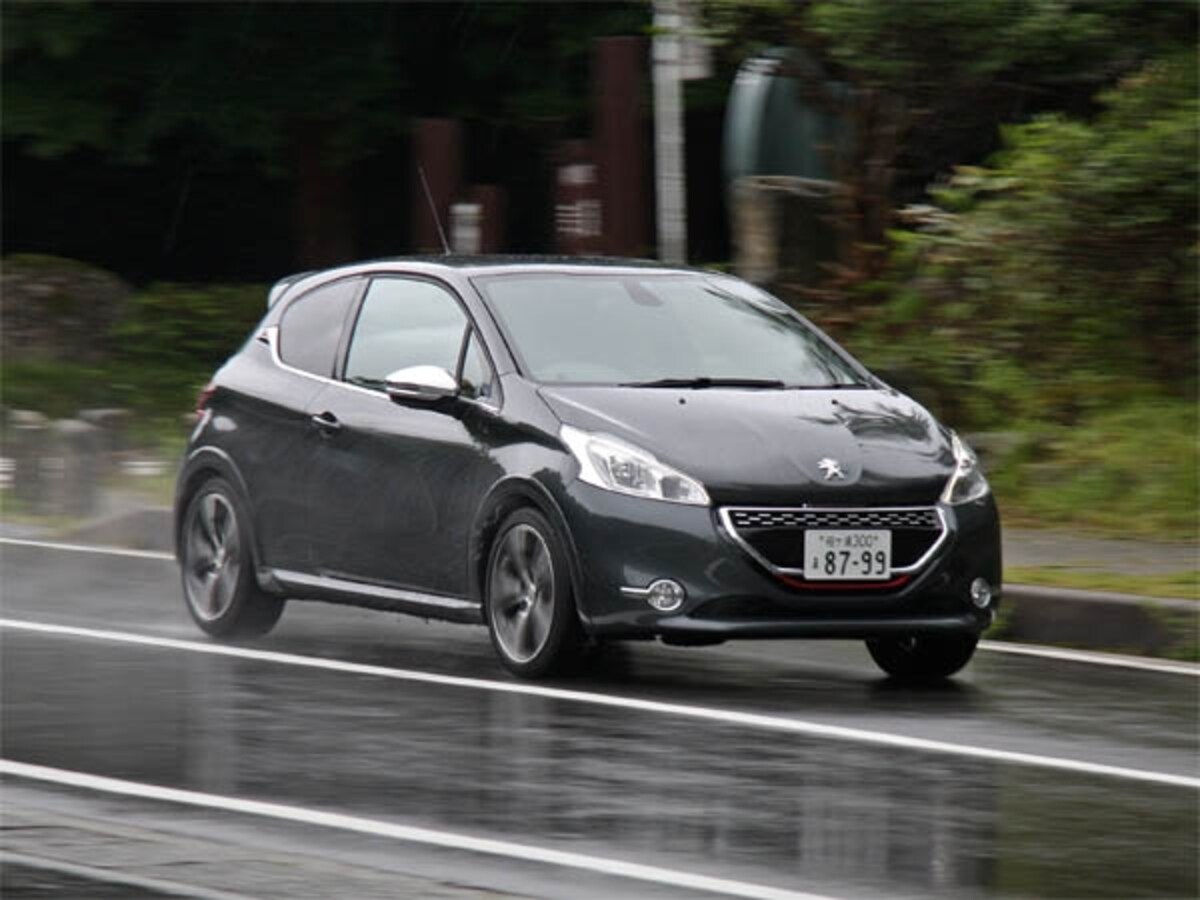 プジョー208GTi