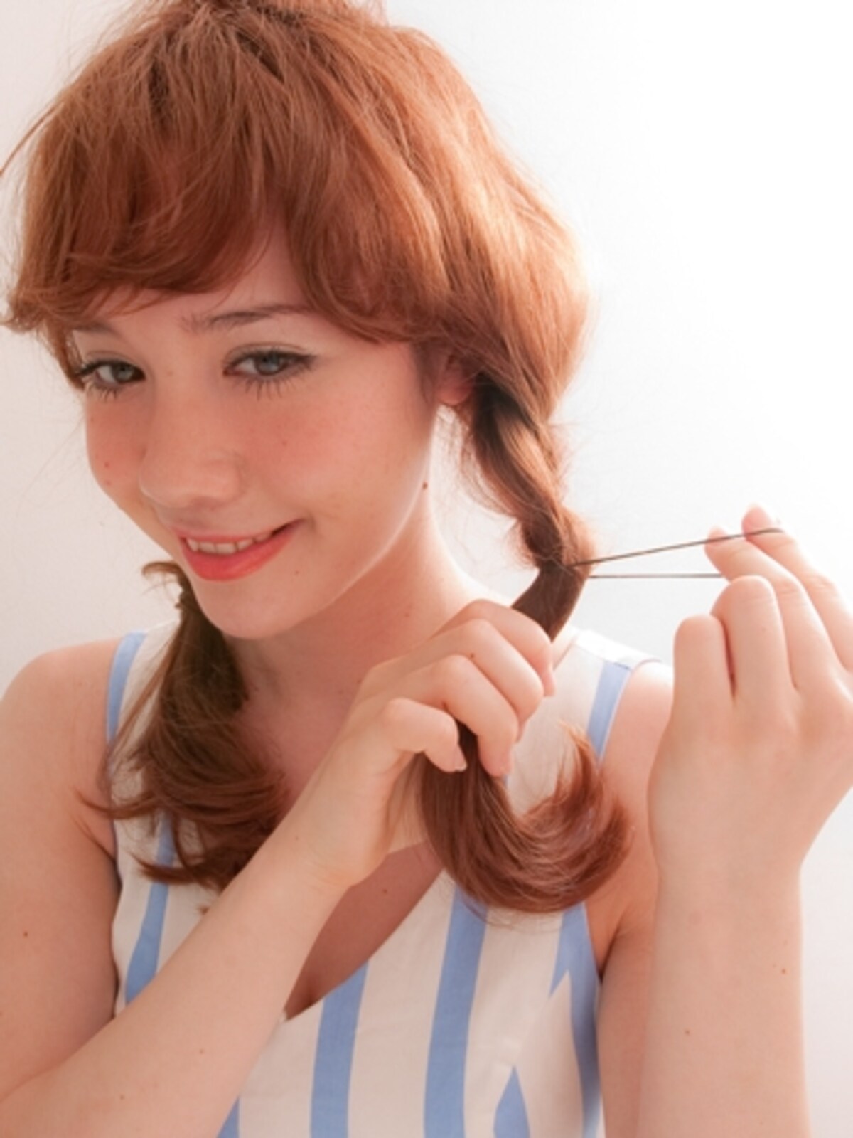 毛先まで編みこまないことで毛先の動きや柔らかさが出る