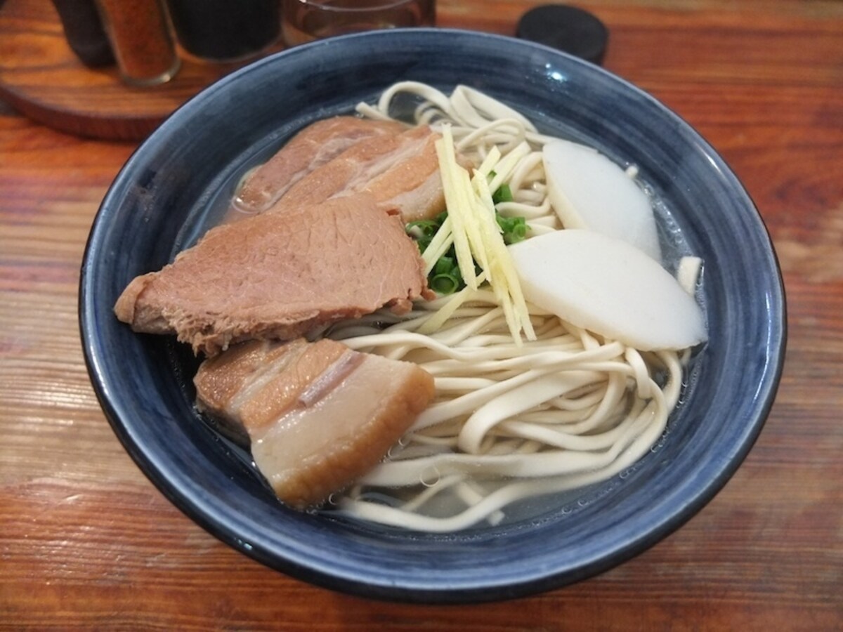 「首里そば」の沖縄そば