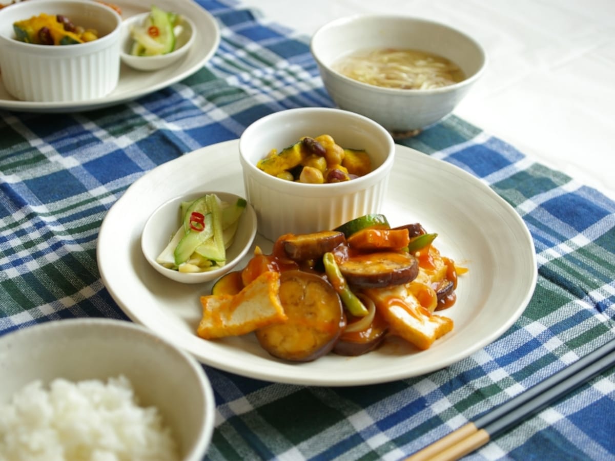 厚揚げと夏野菜の甘酢炒め