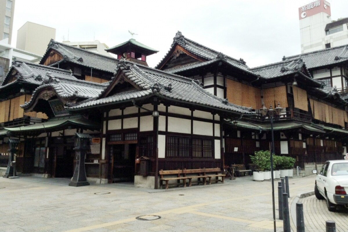 道後温泉本館