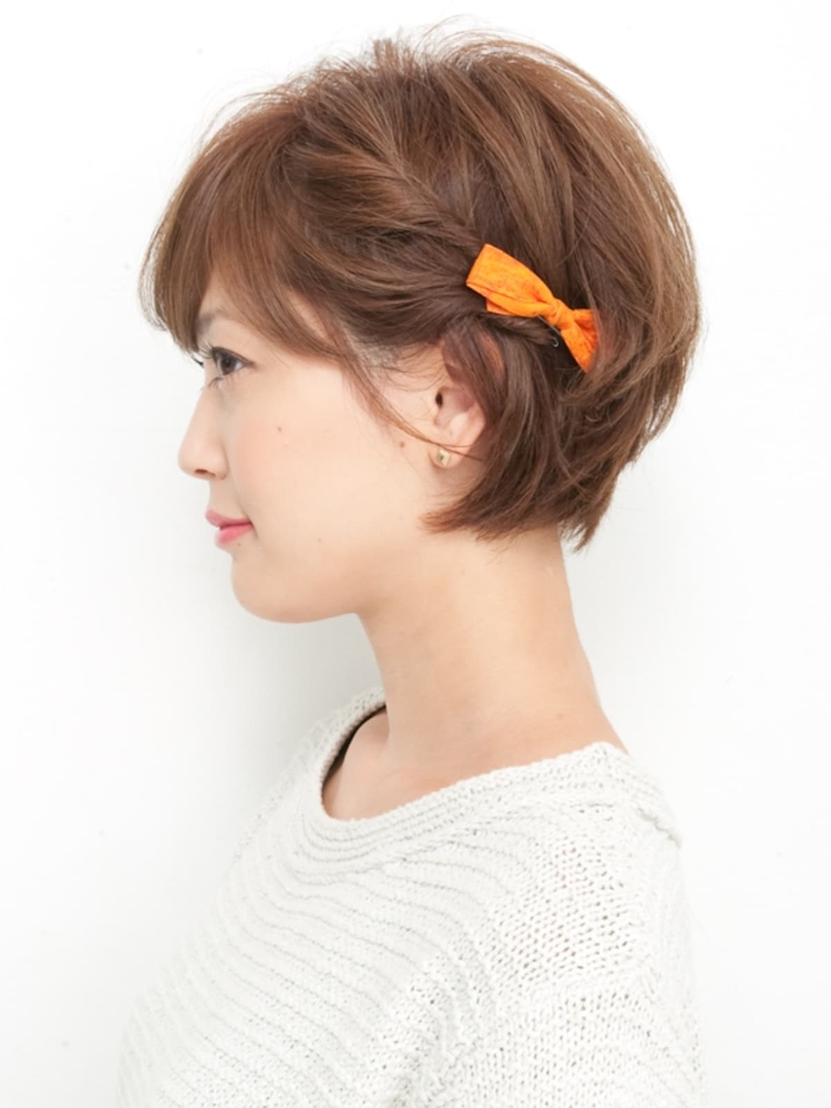 ワックス×バレッタでショートヘア