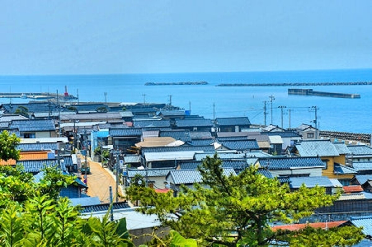 出雲崎には道の駅と海沿いの駐車場がある