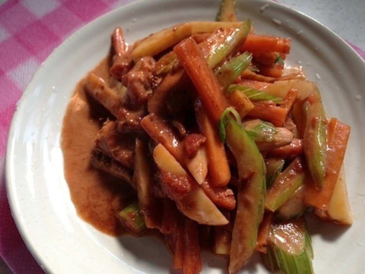 塩辛で野菜炒め