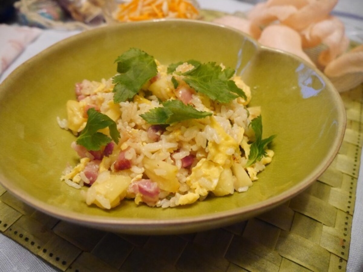 パイナップル炒飯