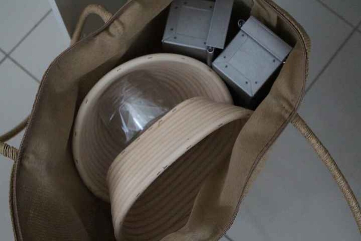 大きめのトートバッグで収納