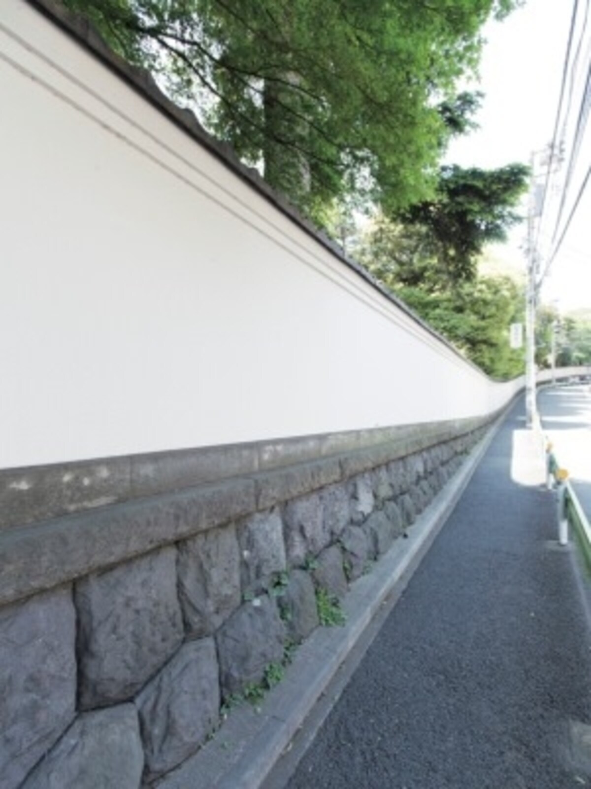 「プレミスト南青山」周辺の街並み（現地より約150m/2012年10月撮影）