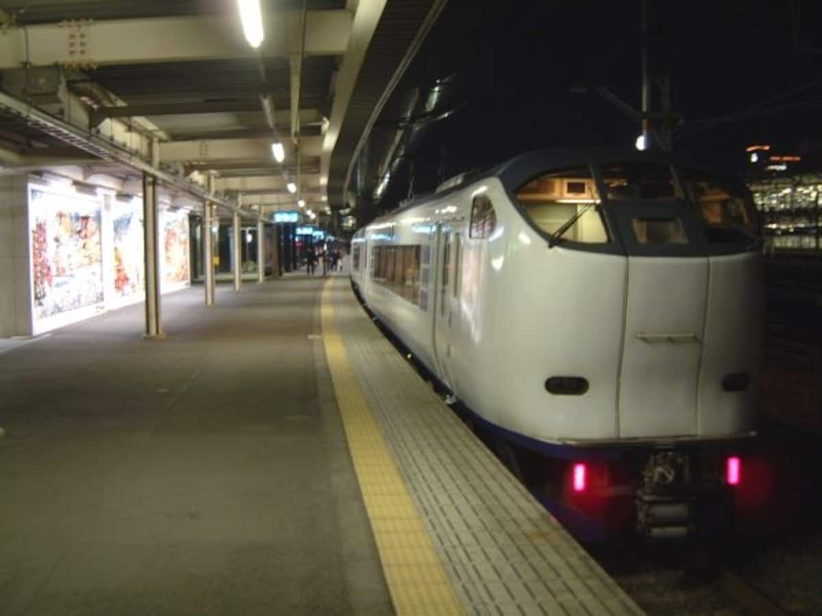 京都から関西空港を結ぶJR特急「はるか」