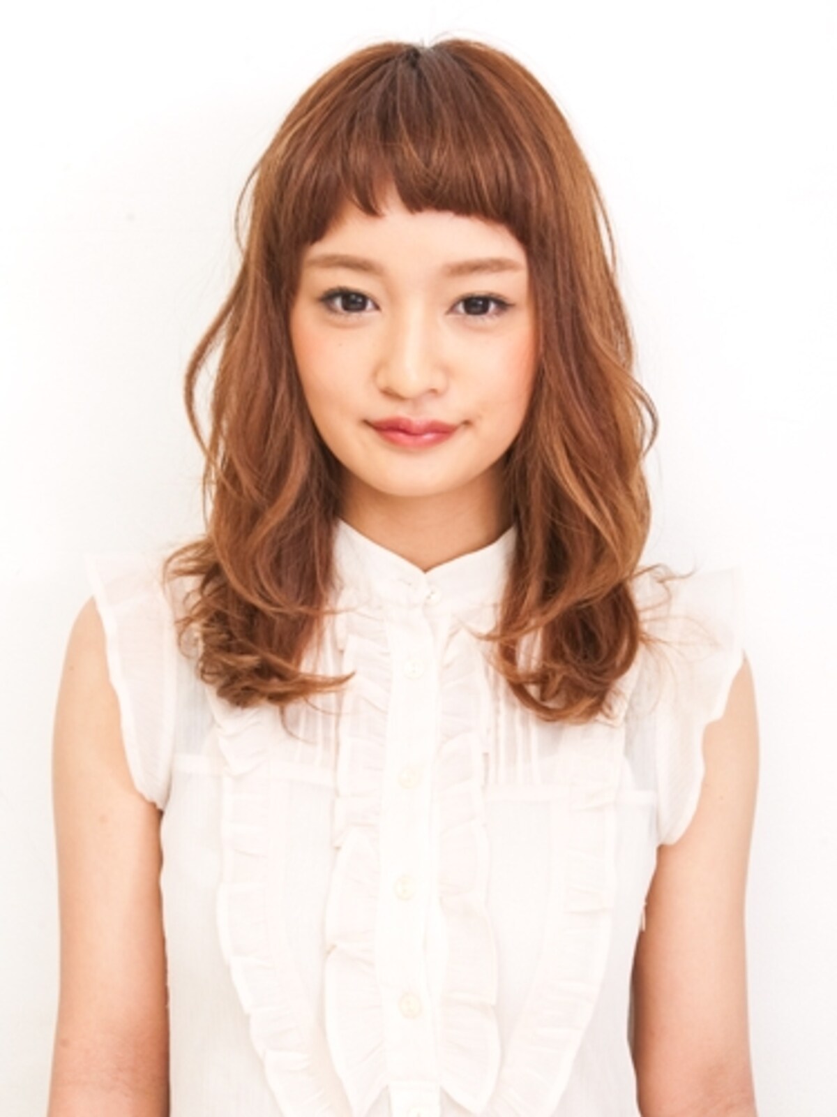 鎖骨セミロング