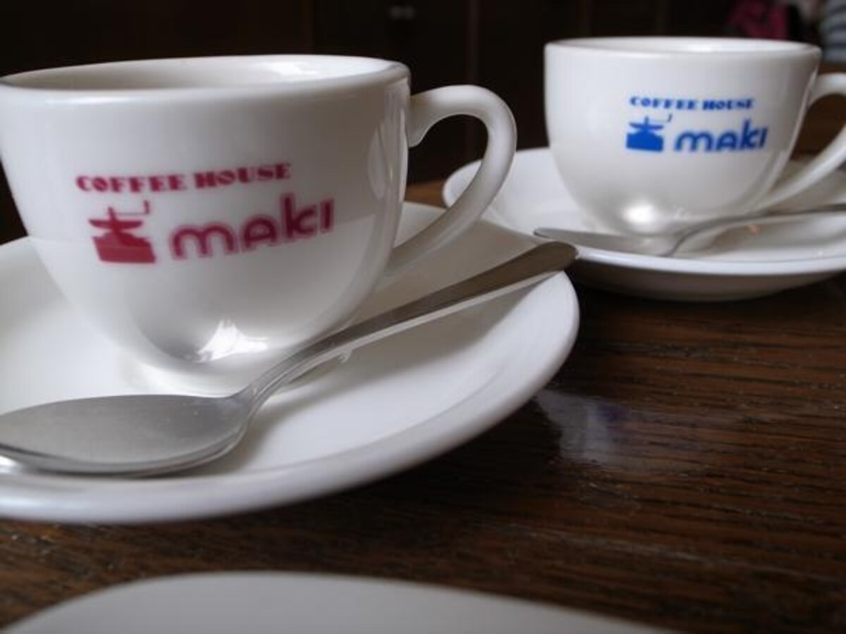 「コーヒーハウスマキ」