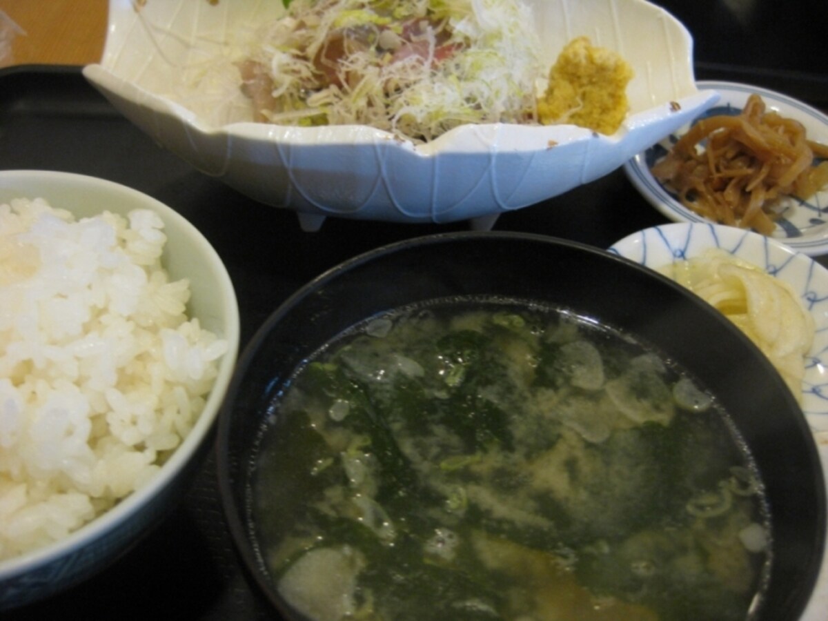 「竹波」の地アジのたたき定食