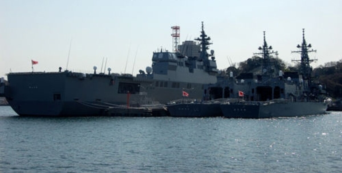 「YOKOSUKA軍港めぐり」