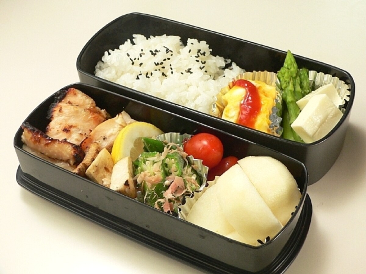 「塩麹焼き鳥弁当」