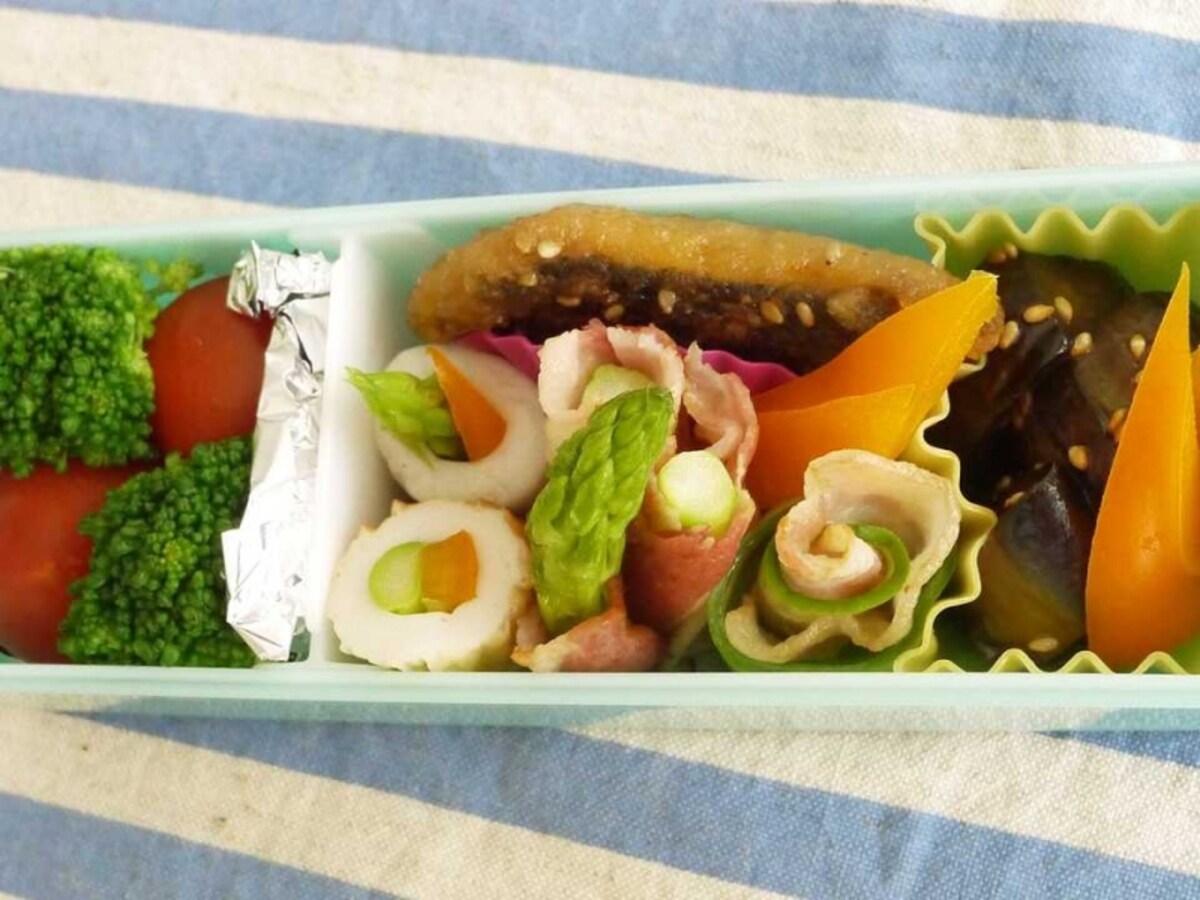 お弁当に巻物