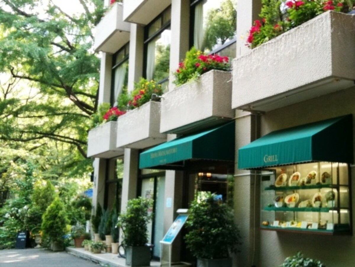 日比谷公園ほぼ中央に位置する同店