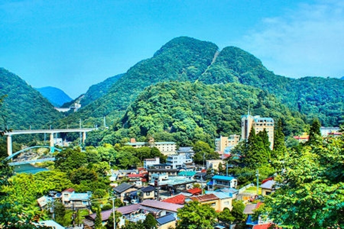 川治温泉温泉街全景