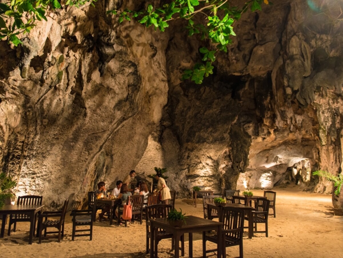 ラヤヴァディーのシグネチャーショットとされる、レストラン「THE GROTTO」