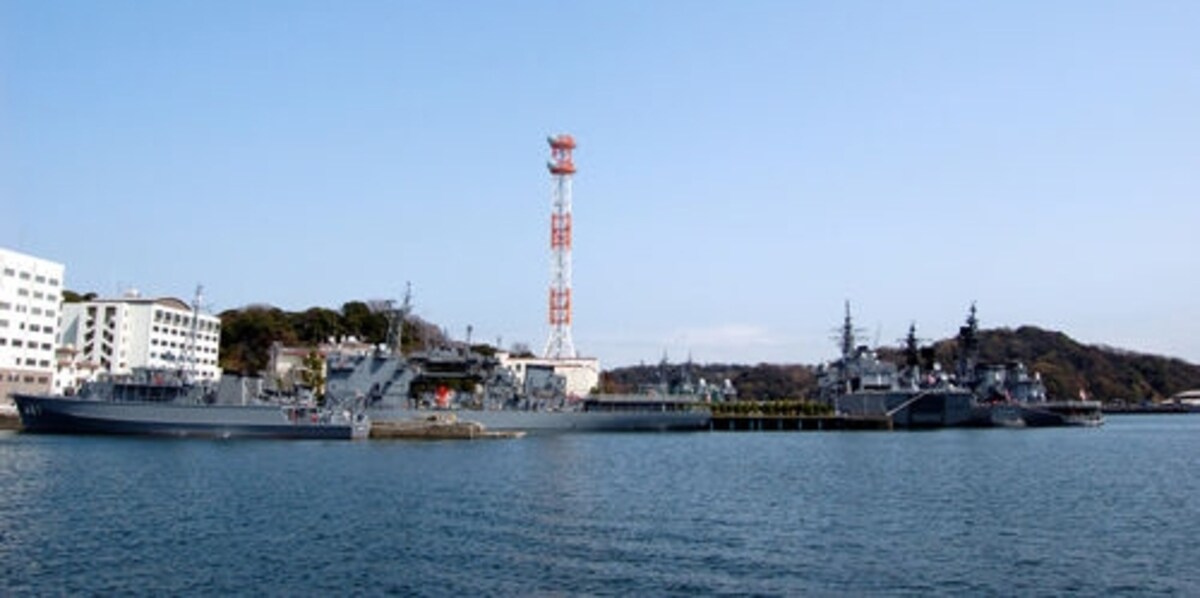 横須賀「軍港巡りクルーズ」