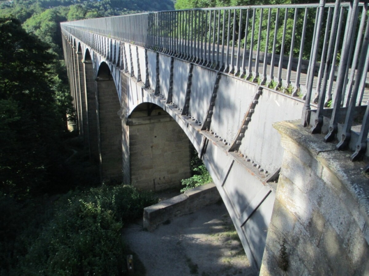イギリス「ポントカサルテ水道橋」
