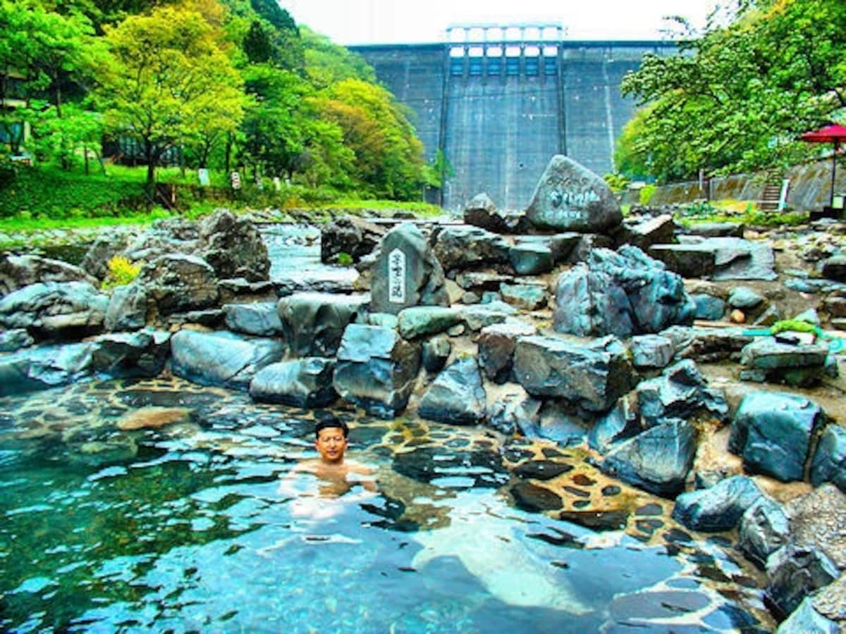 湯原温泉「砂湯」