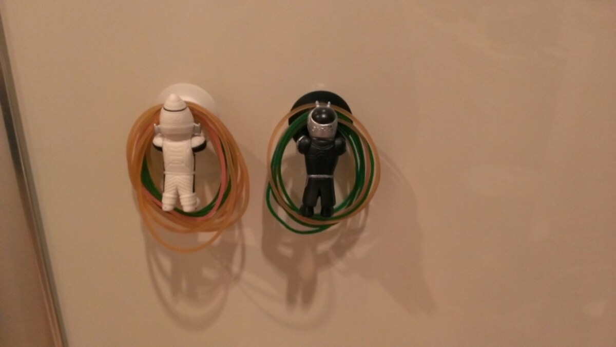 吸盤式スマホスタンド