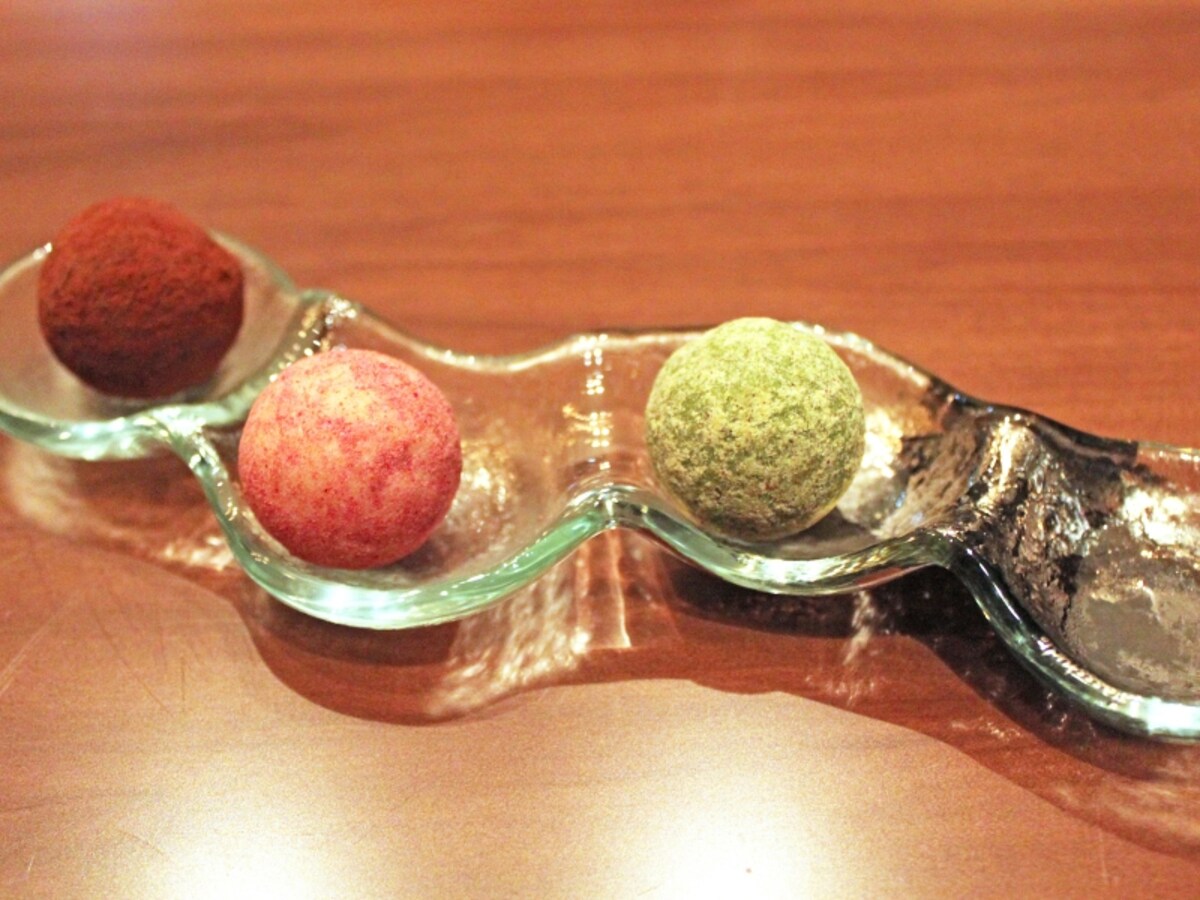 「お好みの温かい御飲み物と トリュフ　オ　ショコラ」