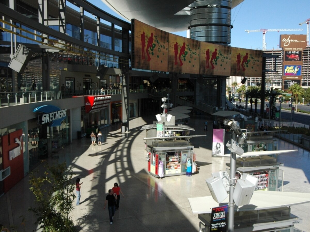 ストリップ沿いの店舗