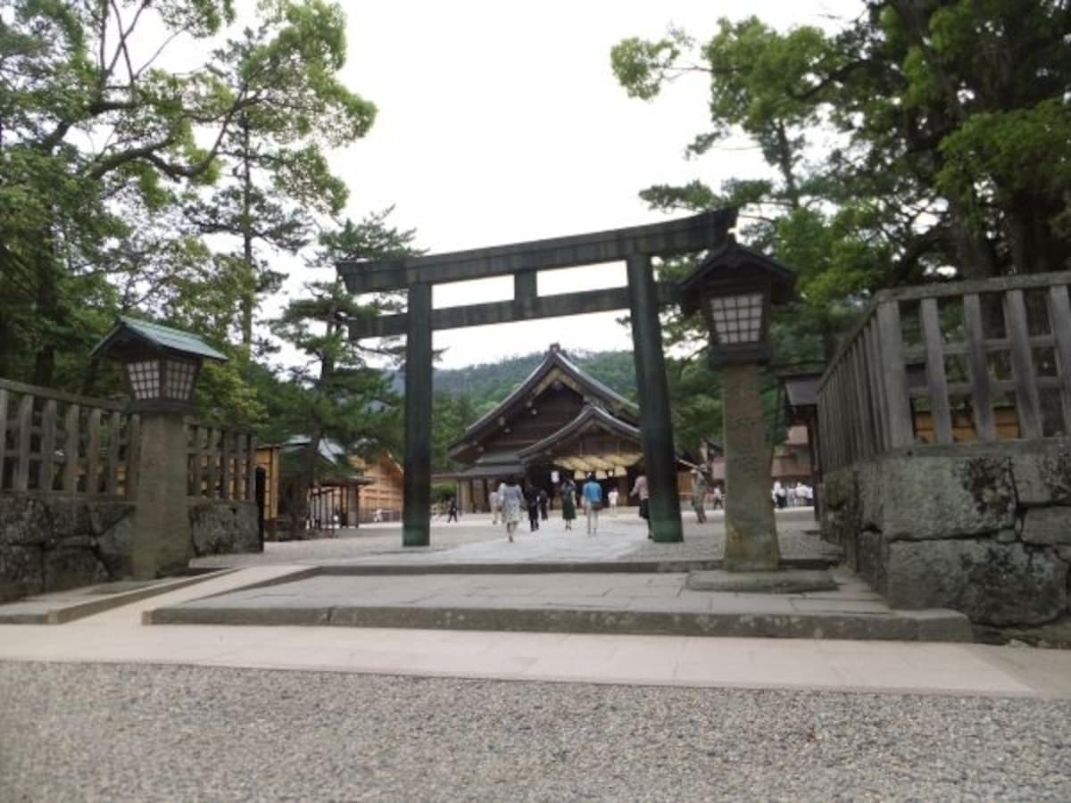 出雲大社(3)/銅鳥居と拝殿