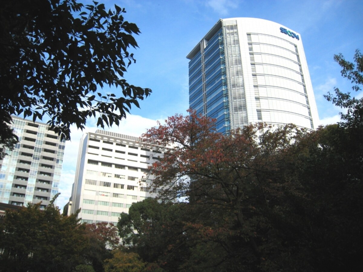 東郷神社からマンション