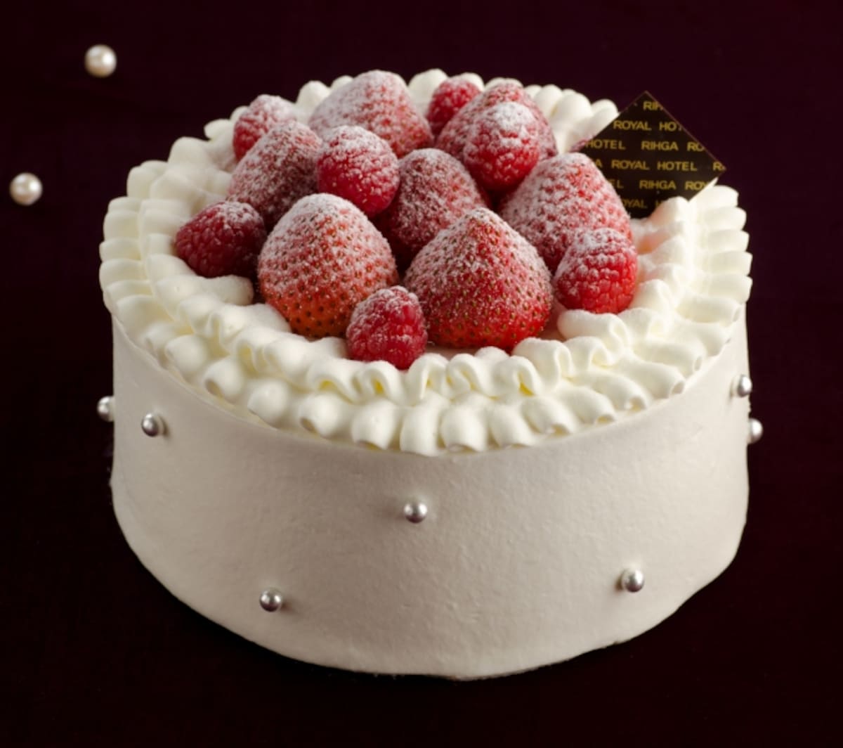クリスマスショートケーキ S（直径12cm×高さ5.5cm） 2,700円（税込） M（直径15cm×高さ5.5cm） 4,000円（税込） L（直径18cm×高さ5.5cm） 5,400円（税込）